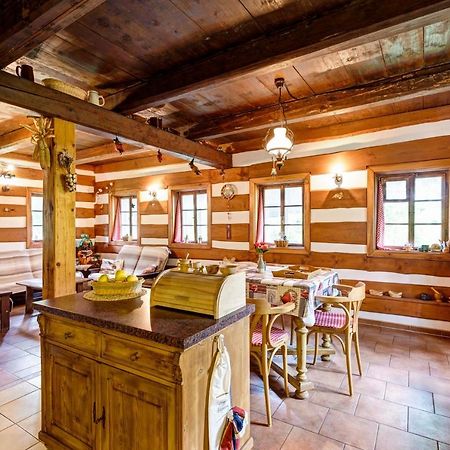 فيلا Teplice nad Metujíفي Roubenka Javor 33 المظهر الخارجي الصورة